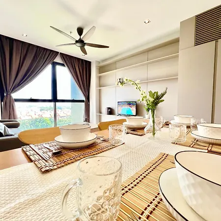 Lc 1-10Pax 3Room Cozy Home 4Qbed Wifi Tv Tropicana Petaling Jaya Exterior photo